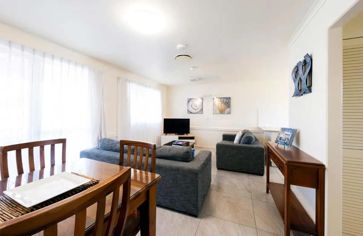 Cayman Quays Motel Noosaville