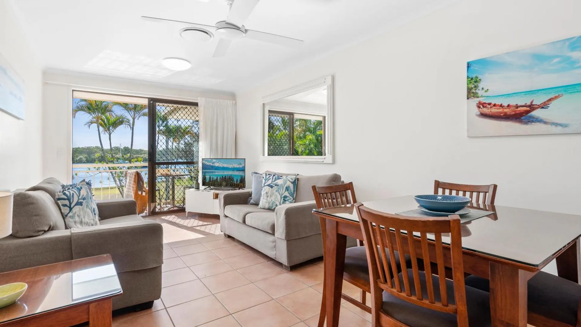 Cayman Quays Motel Noosaville