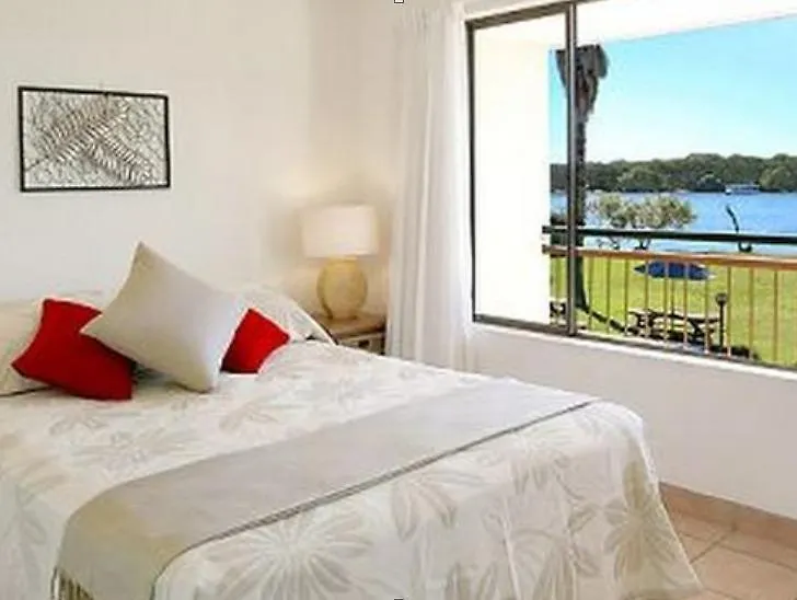 Cayman Quays Motel Noosaville
