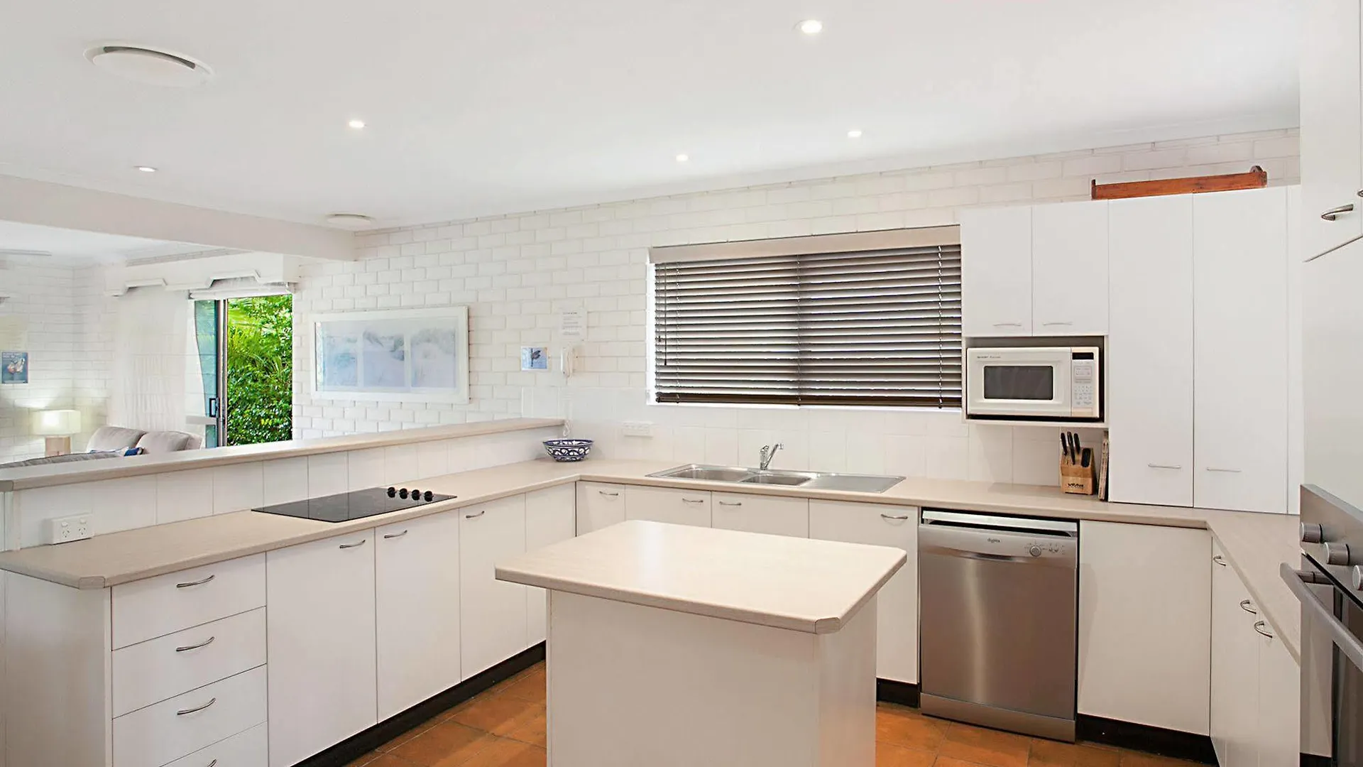 Cayman Quays Motel Noosaville