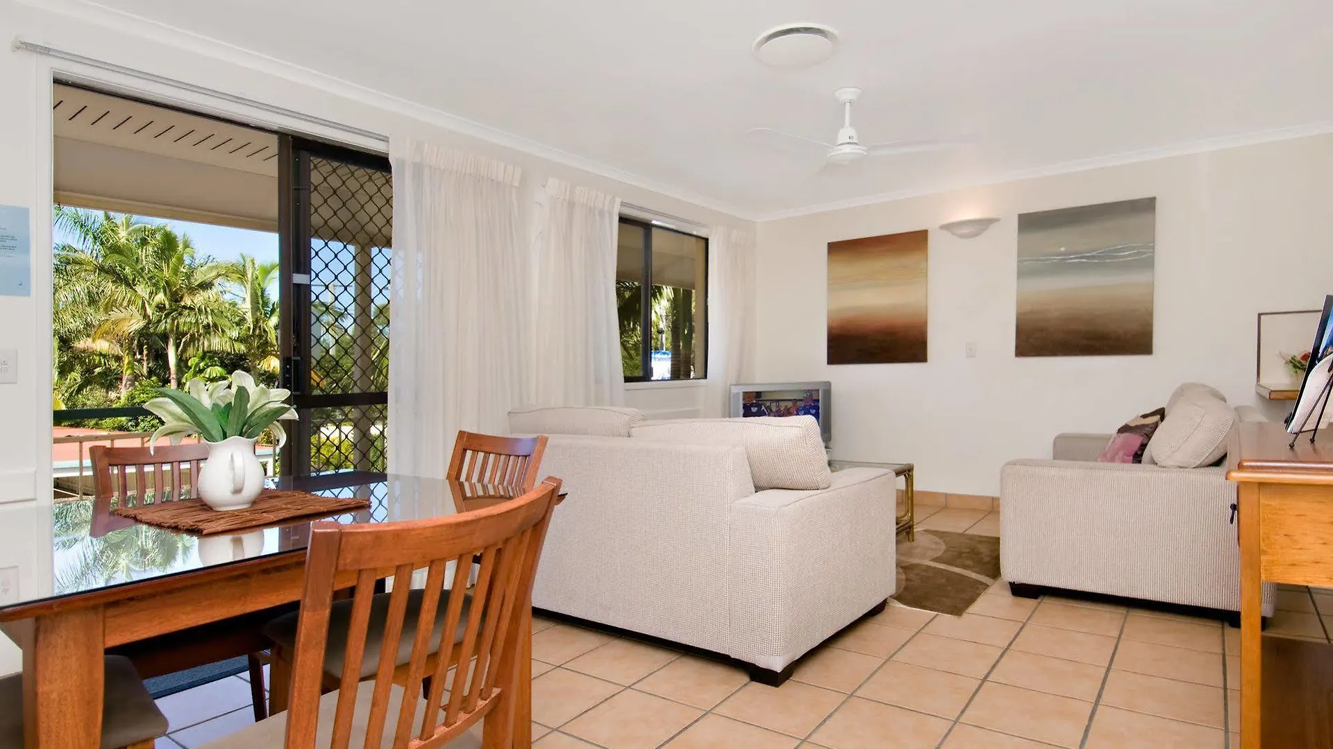 Cayman Quays Motel Noosaville
